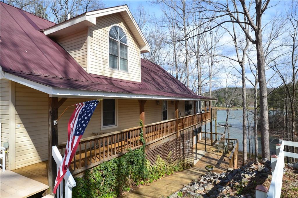 527 Shorewood Circle - Photo 1