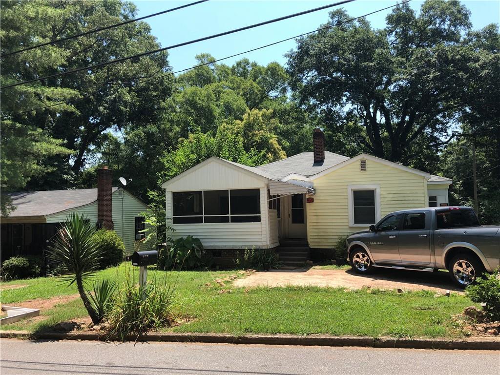 405 Caughlin Avenue - Photo 1