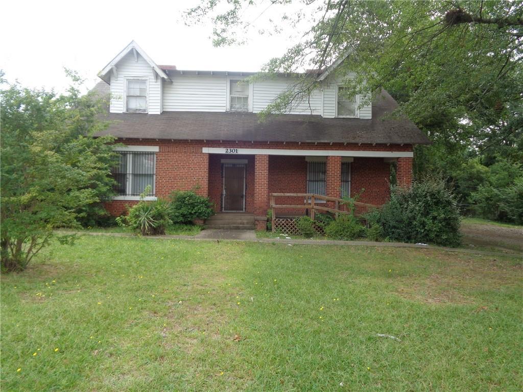 2301 Mcduffie Street - Photo 1