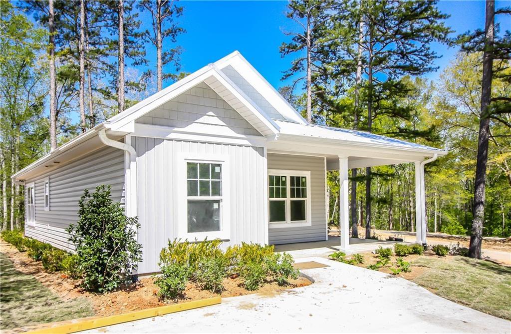 255 Woodland Drive - Photo 1