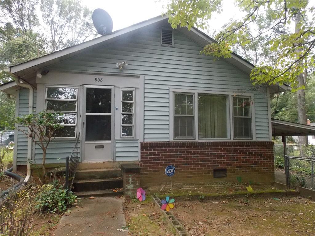 908 Kennedy Street - Photo 1
