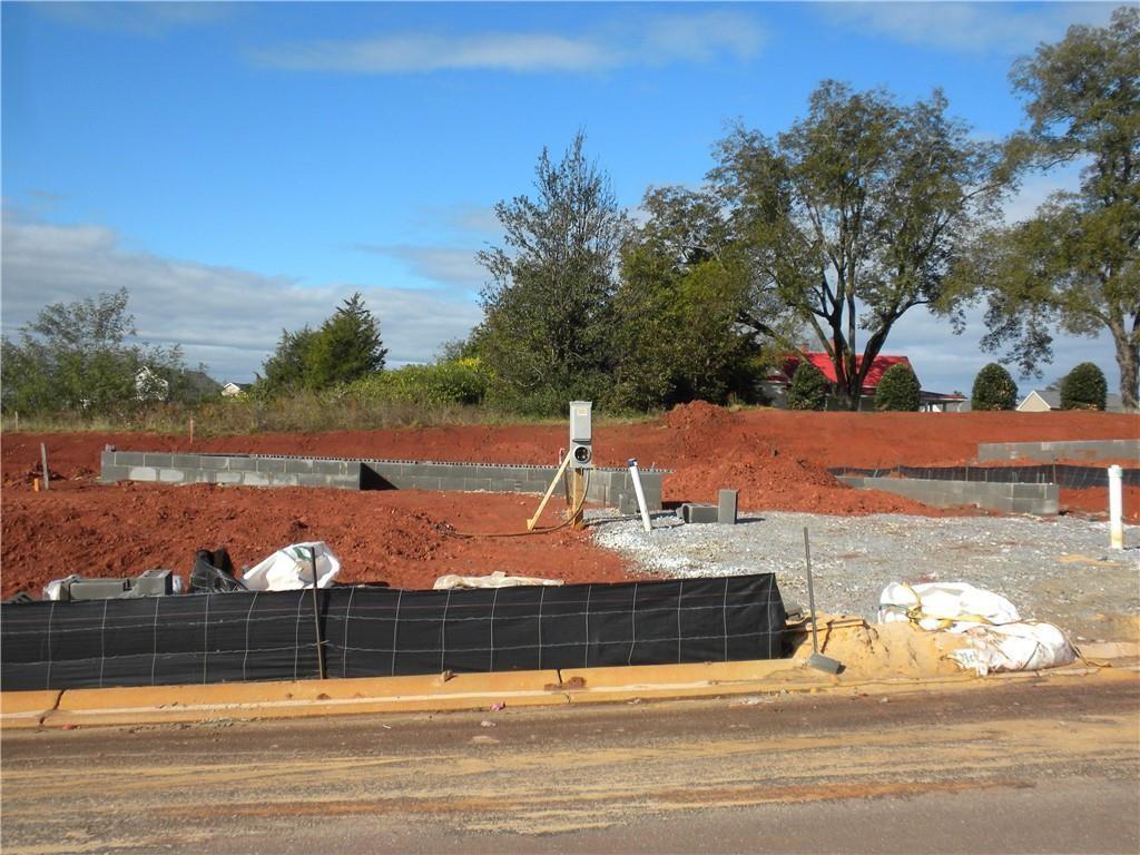 118 Homeplace Drive - Photo 1