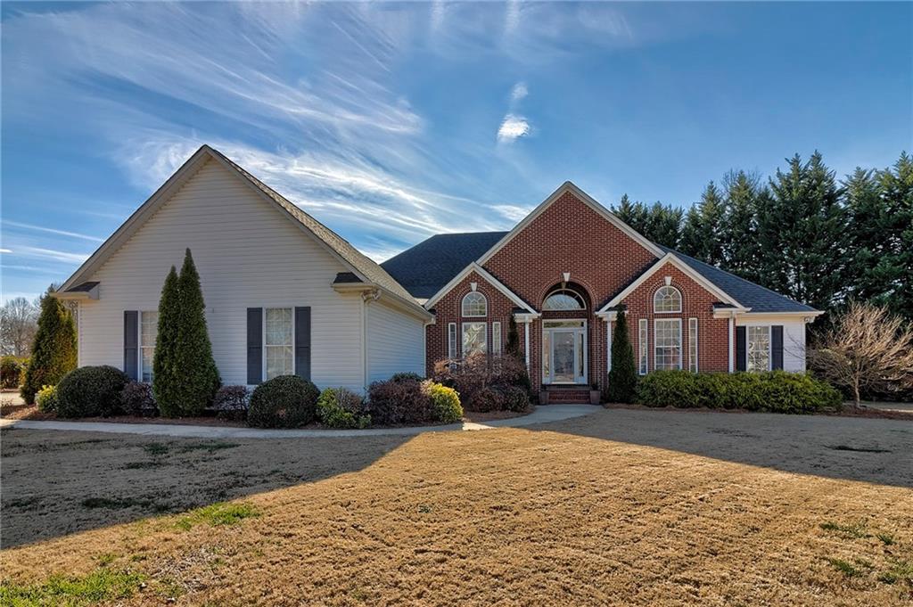 553 Brighton Circle - Photo 1