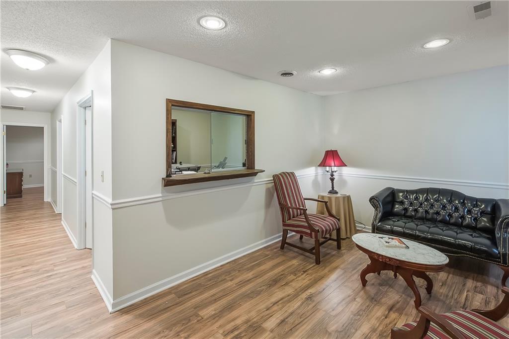 10131 Clemson Boulevard - Photo 1