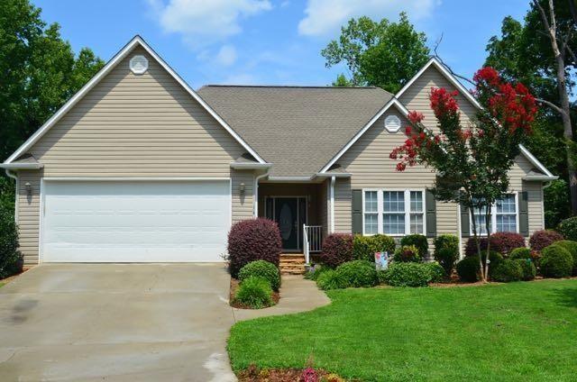 208 Winterberry Lane - Photo 1