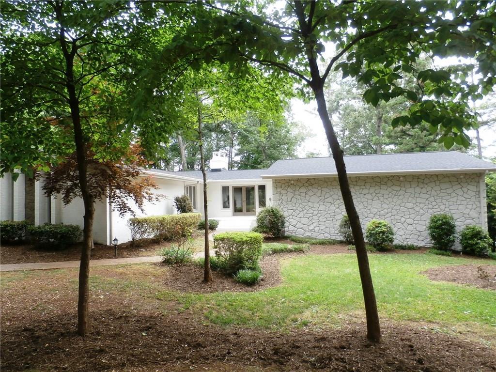 112 Hazelwood Drive - Photo 1