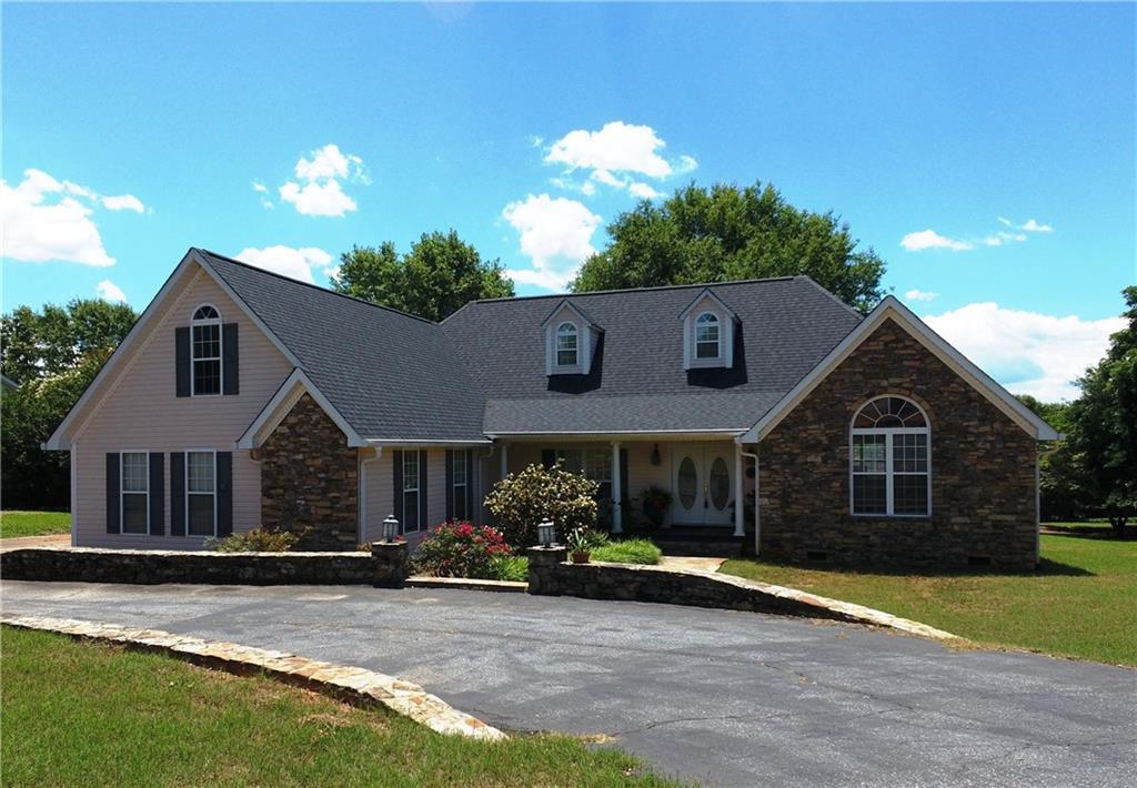 116 Fairway Drive - Photo 1