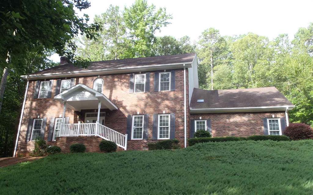 209 Summit Drive - Photo 1