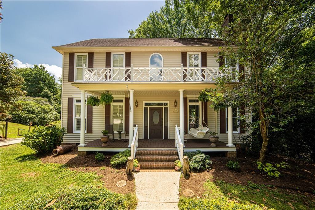102 Sedgefield Drive - Photo 1