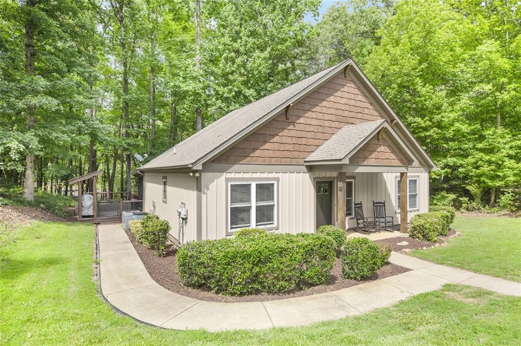 1110 Sunset Lane - Photo 1