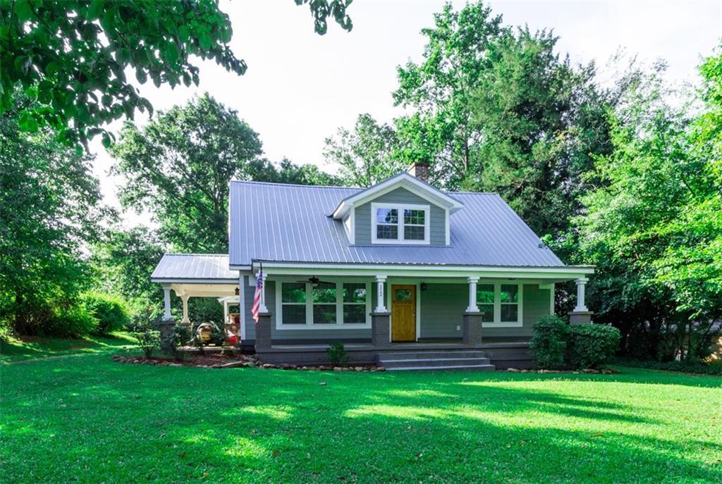112 Daniel Avenue - Photo 1