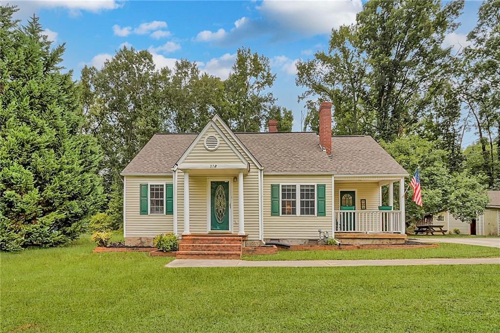 228 Washington Circle - Photo 1