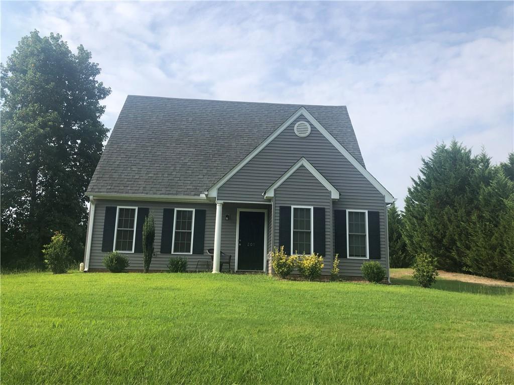 201 Raven Drive - Photo 1