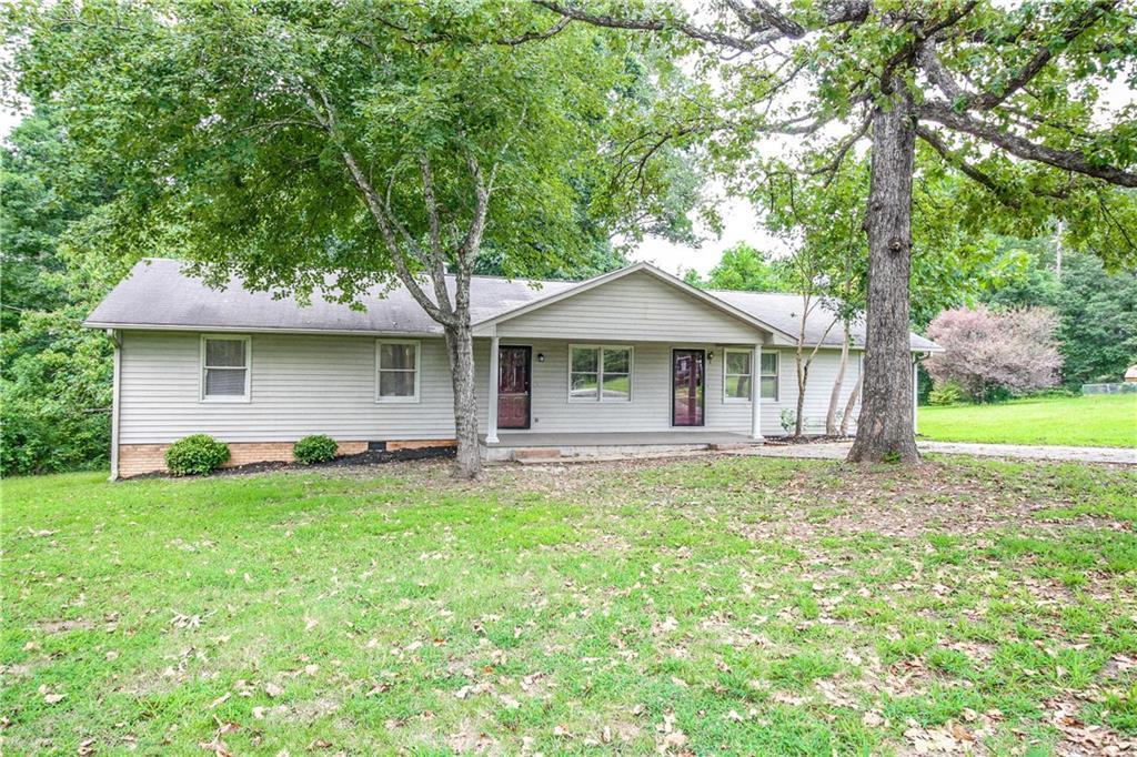 324 Kenneth Street - Photo 1