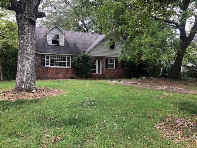 111 Strode Circle - Photo 1