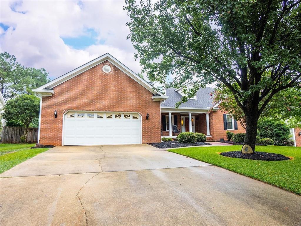 205 Chetsworth Lane - Photo 1