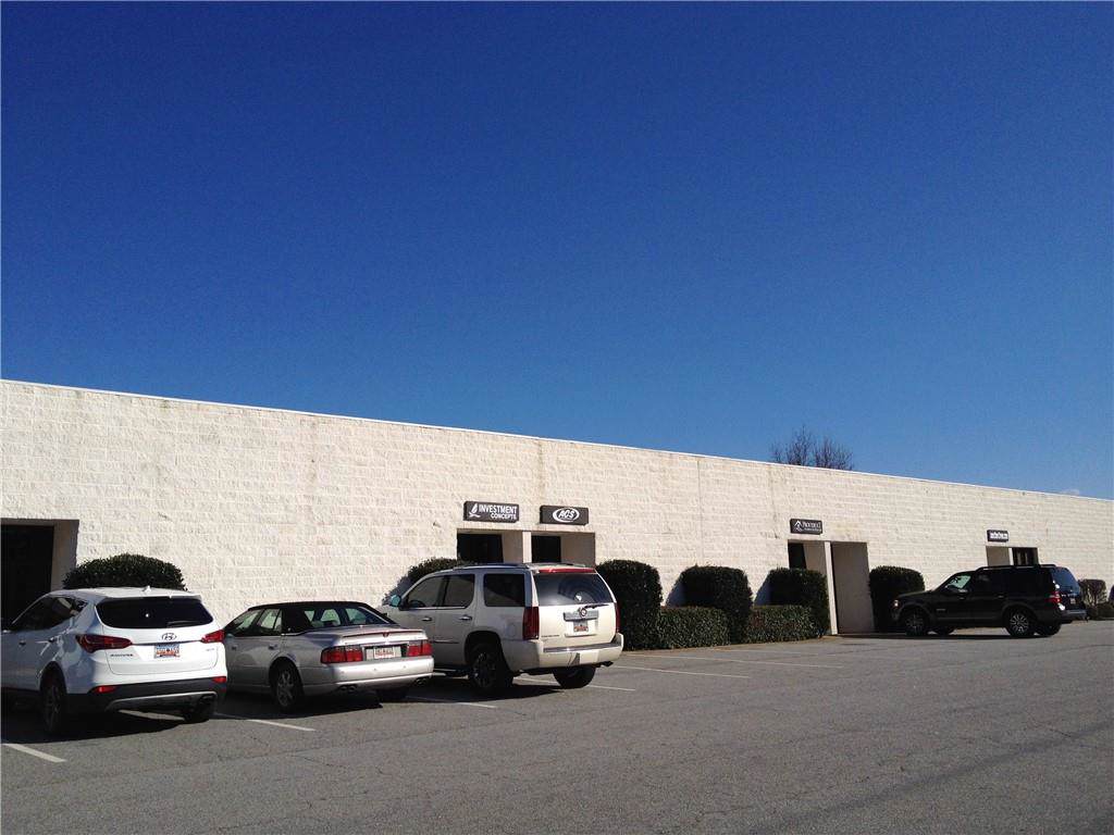 2514 River Road - Photo 1