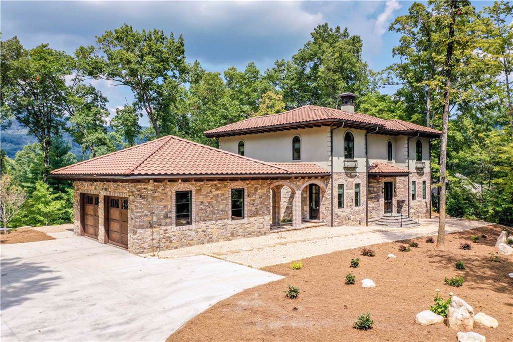 302 Lake Hills Lane - Photo 1