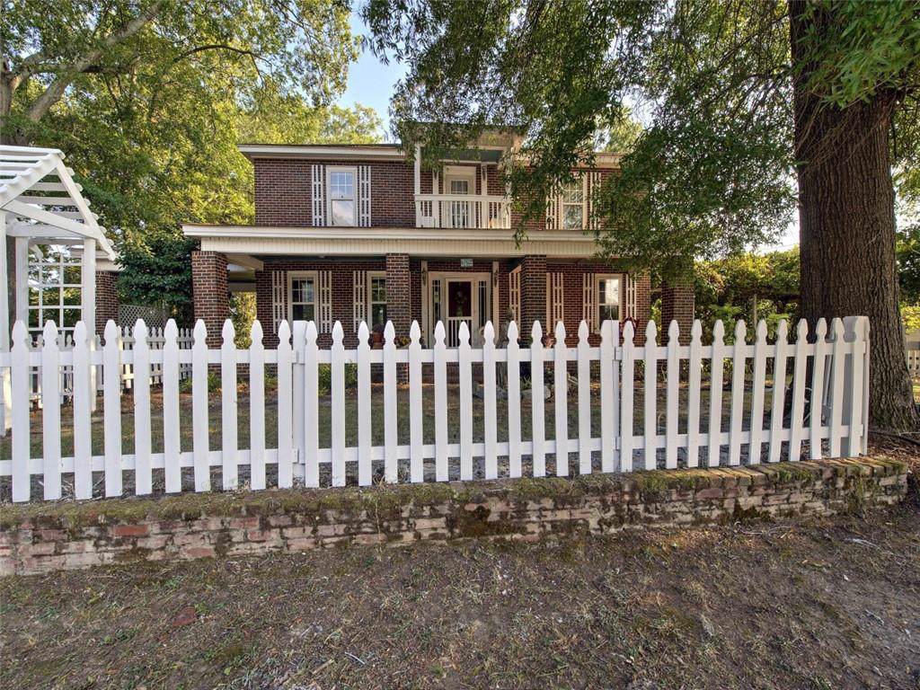 325 Main Street - Photo 1