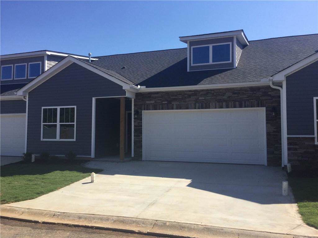 121 Ventura Street - Photo 1