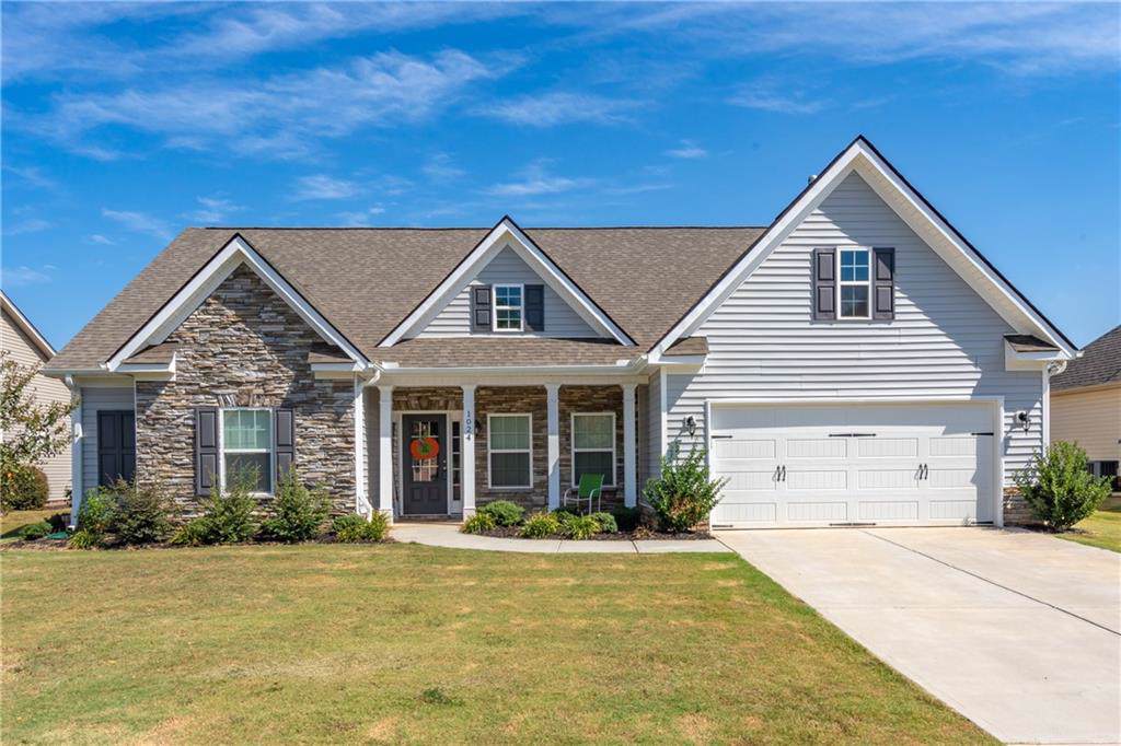 1024 Drakes Crossing - Photo 1