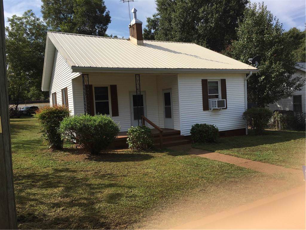 40 Ames Street - Photo 1
