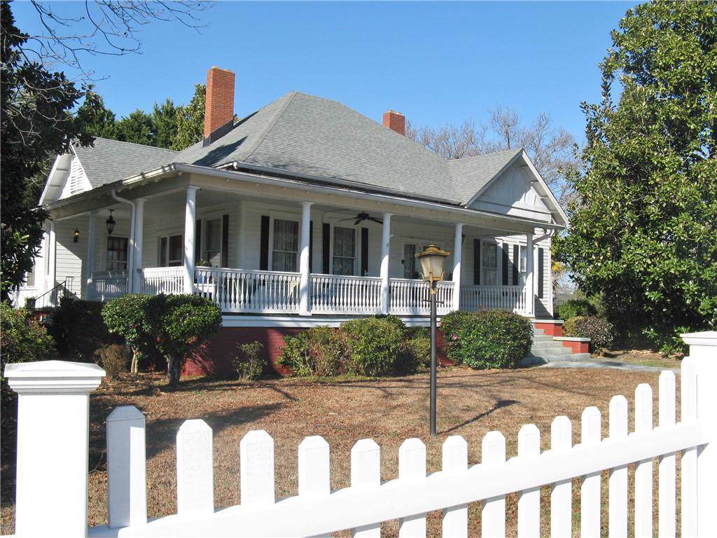 403 Front Street - Photo 1