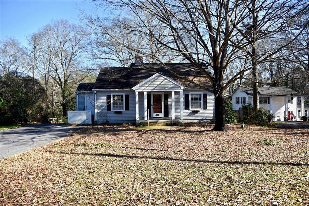 204 Strawberry Lane - Photo 1