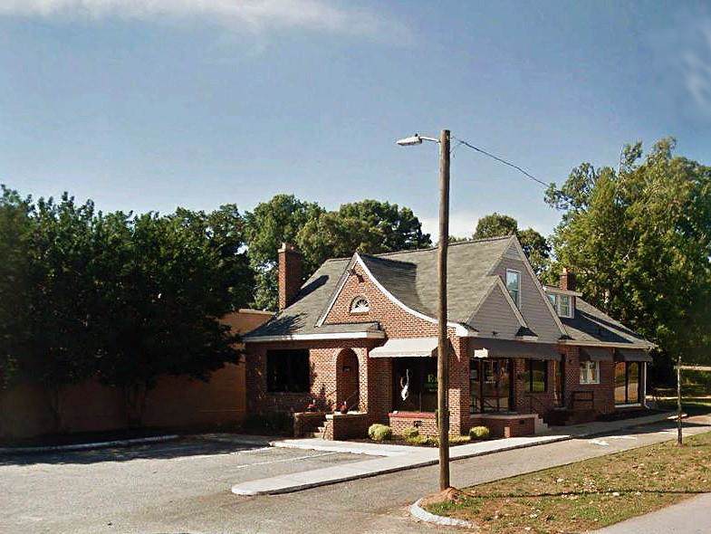 2702 Main Street - Photo 1