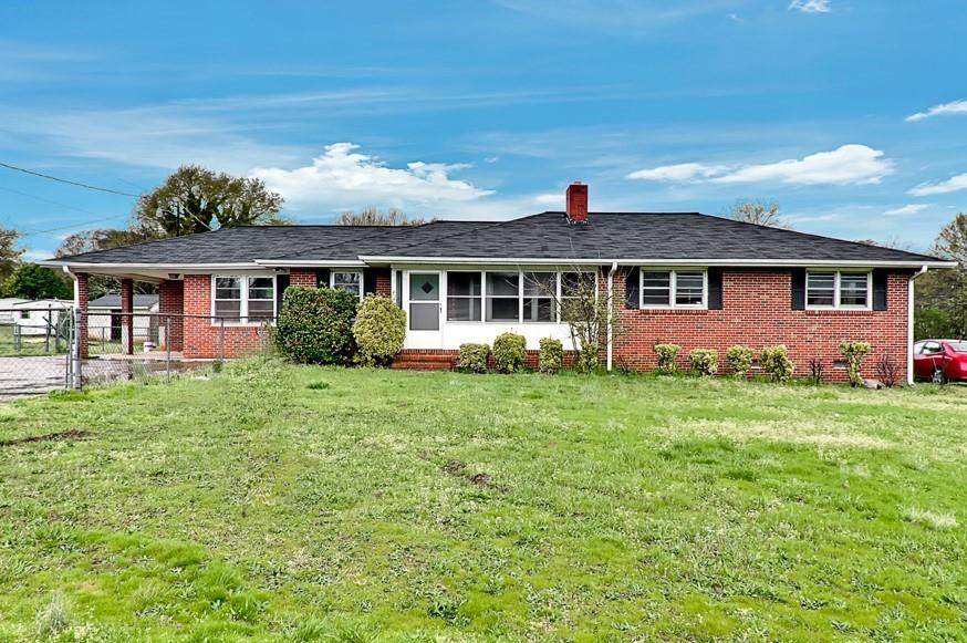 608 Sayre Street - Photo 1