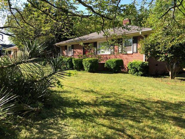 420 Woodcrest Drive - Photo 1