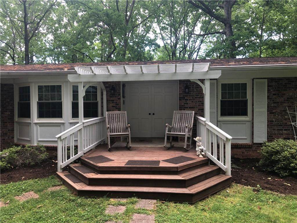 108 Shannon Drive - Photo 1
