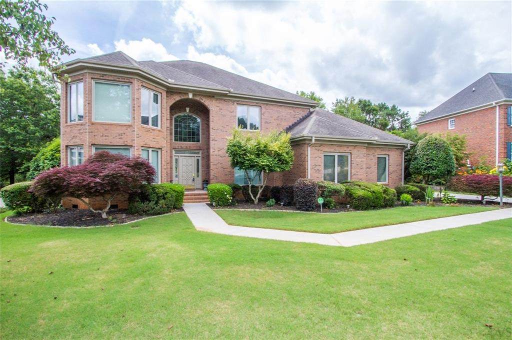 110 Knollwood Drive - Photo 1