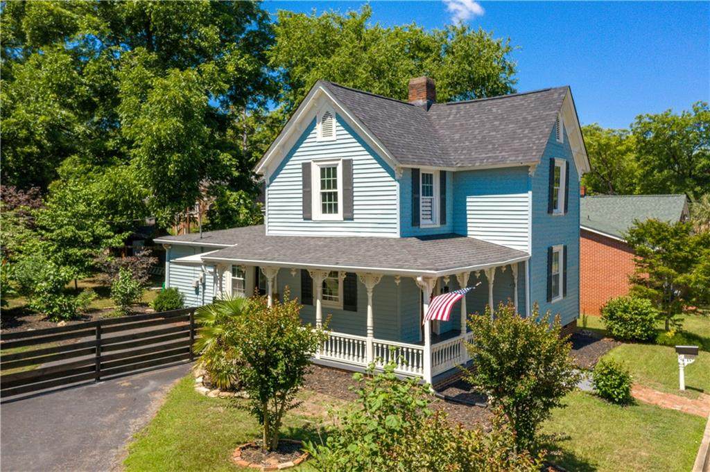 114 Martin Street - Photo 1