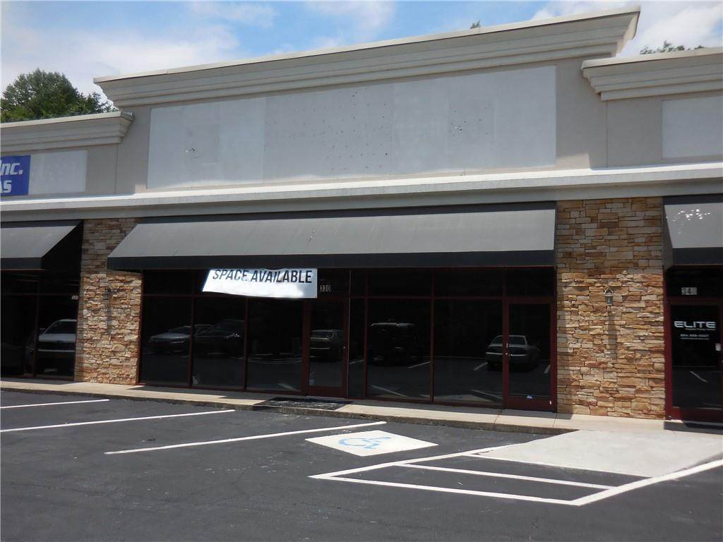 10239 Clemson Boulevard - Photo 1