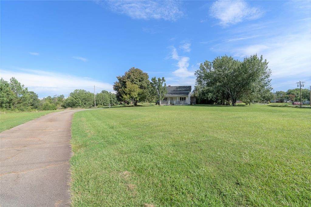 706 Breazeale Road - Photo 1