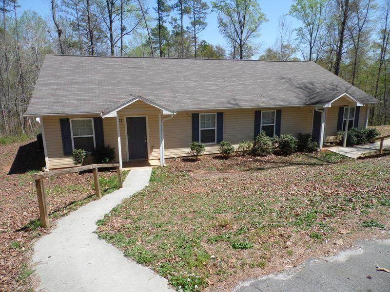 231 Magnolia Place - Photo 1