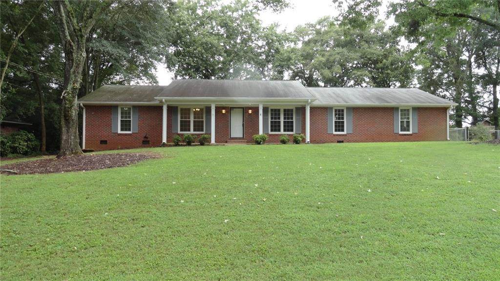 309 Lakewood Drive - Photo 1