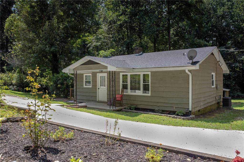 634 King Street - Photo 1