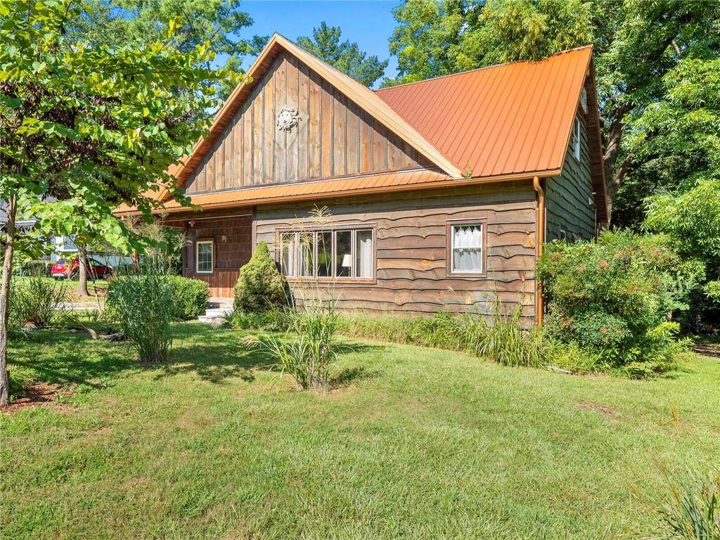 110 Cornelia Avenue - Photo 1