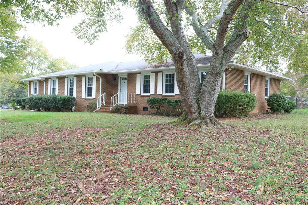 1701 Whitehall Road - Photo 1