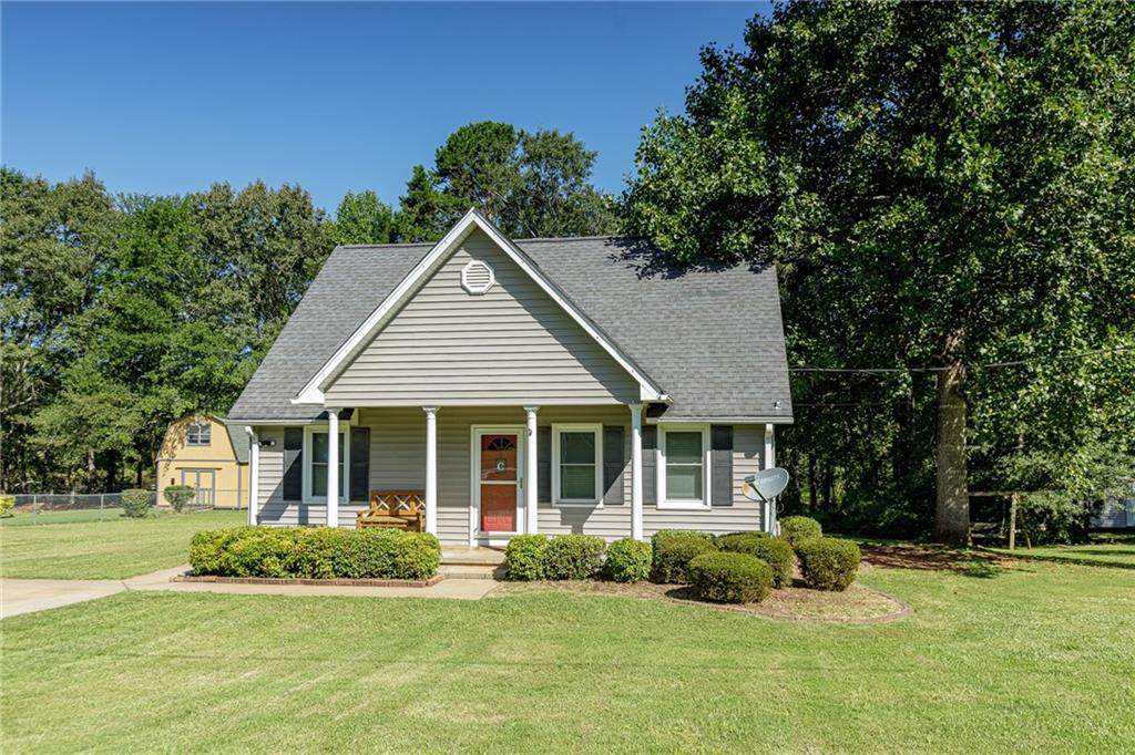 205 Lakeside Lane - Photo 1