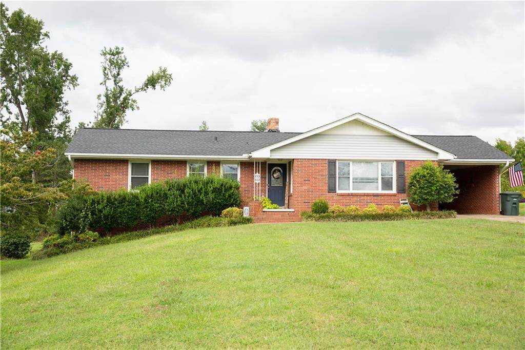 618 S Pine Street - Photo 1