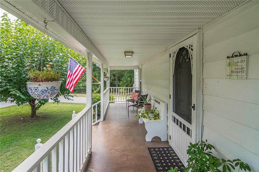 216 8th Street - Photo 1