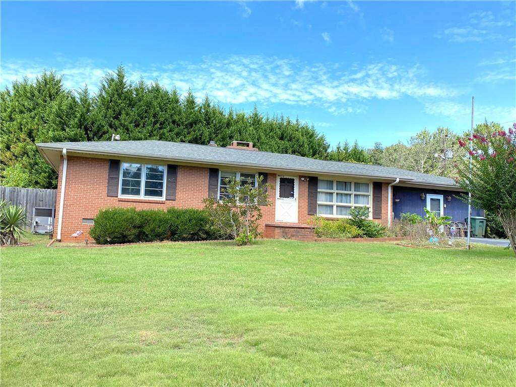 303 Catawba Circle - Photo 1