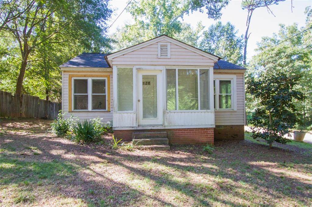 1004 Cox Avenue - Photo 1
