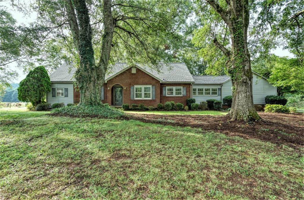517 Mountain View Road - Photo 1