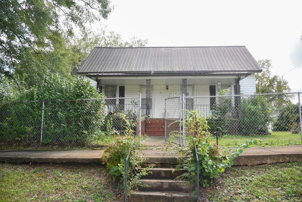 406 Maple Street - Photo 1
