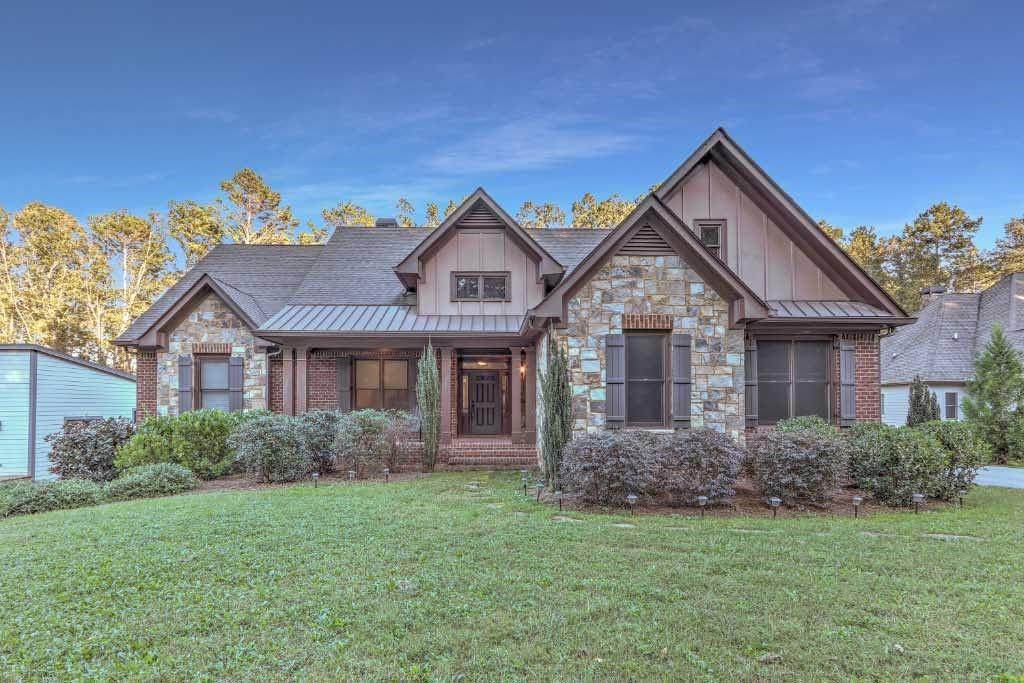 380 Foxy Lane - Photo 1
