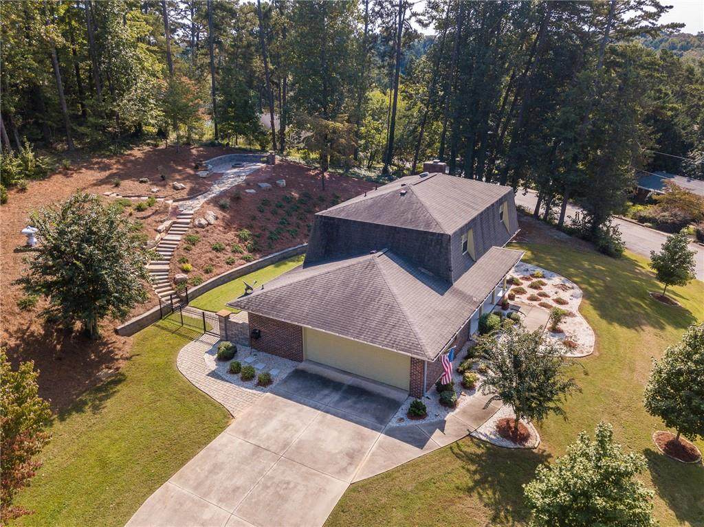 108 Waterford Drive - Photo 1